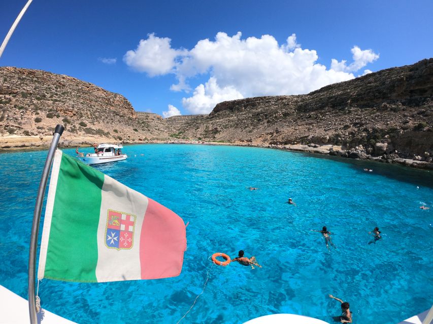 Lampedusa: Boat Tour with Lunch Sapore di Mare - Lunch on Board: A 5-Course Appetizer Meal With Wine (Not Just a Bite)