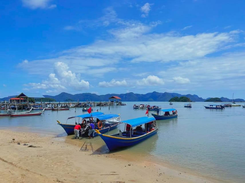 Langkawi: Island Hopping Shared Boat Tour - Snorkel and mangroves: the water activities angle