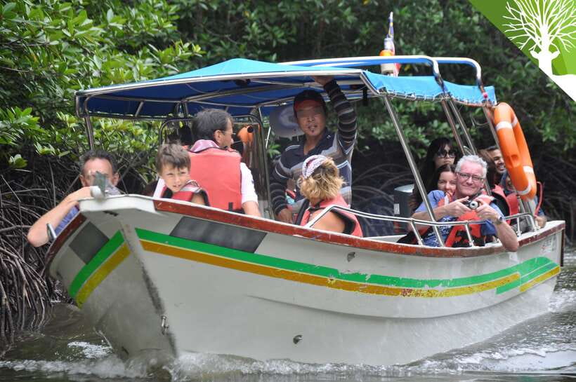 Langkawi: Kilim Mangrove Boat Tour with Lunch and Pickup - The on-land start: safety briefing and what to notice first
