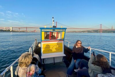 Lisbon Daytime & Sunset Tradicional Boat Tour Sightseeing Cruise - Padding Your Lisbon Story: Padrão dos Descobrimentos