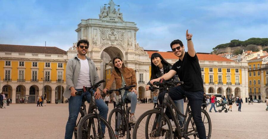 Lisbon: Private Boat Trip, Guided Walking Tour, Bike & Tram - Key points you’ll care about