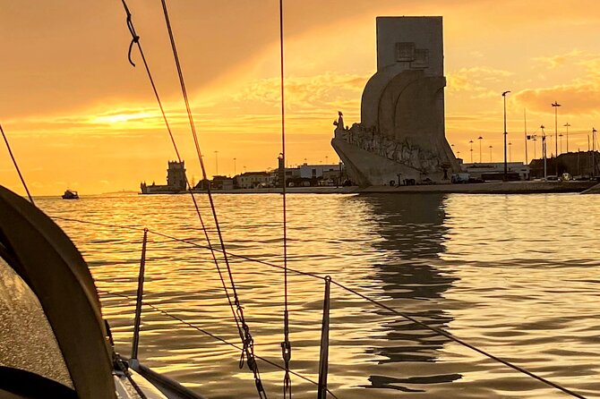 Lisbon Private Luxury Boat Tour with Welcome Drink - Cristo Rei viewpoint in Almada: Sacred Heart and the best over-water perspective