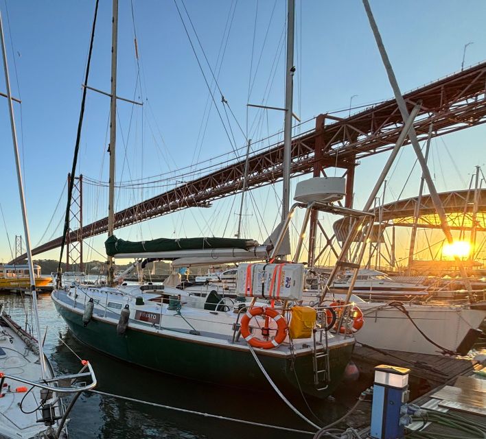 Lisbon: Private Sailing City & Sunset Tour - Key things I’d watch for