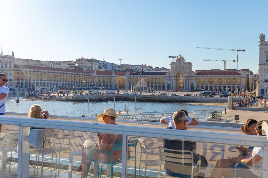 Lisbon: Tagus River Boat Tour with One Drink Included - Is this the right Lisbon cruise for you?