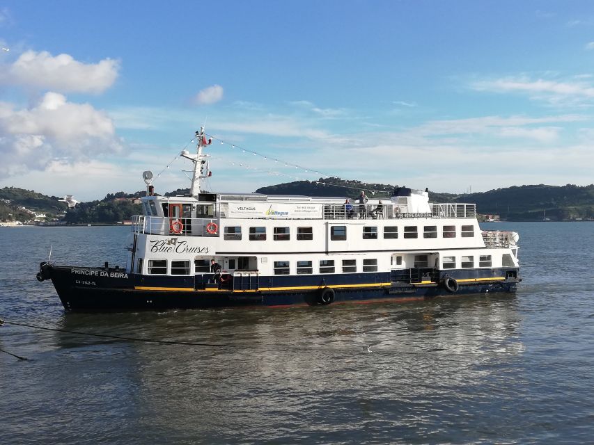 Lisbon: Tagus River Boat Tour with One Drink Included - Lisbon from the water, not from your feet