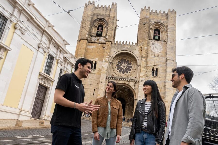 Lisbon: Walking Tour, Belém Neighborhood, Tram and Boat Ride - The Tagus River cruise: views you can’t get from streets