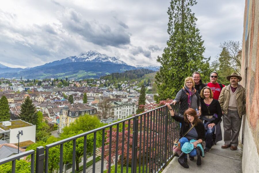 Lucerne: Walking and Boat Tour with Cheese & Wine Tasting - Small Group Size and Guide Energy: Luis, Isabella, Martina, Tanja