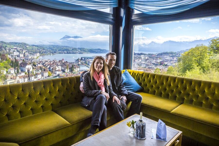 Lucerne: Walking and Boat Tour with Cheese & Wine Tasting - Reuss River Moments: The Middle of the Walk That Sets the Mood