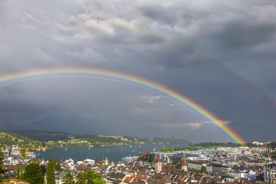 Lucerne: Walking and Boat Tour with Cheese & Wine Tasting - Lake Lucerne Boat Cruise: Pick Your Time for Light and Views