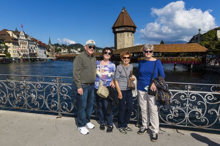 Lucerne: Walking and Boat Tour with Cheese & Wine Tasting - Cheese and Wine Tasting: A Simple Swiss Food Win