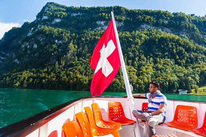 Lucerne Walking & Boat Tour: The Best Swiss Experience - Chapel Bridge and the old town walk: your fast start in Lucerne