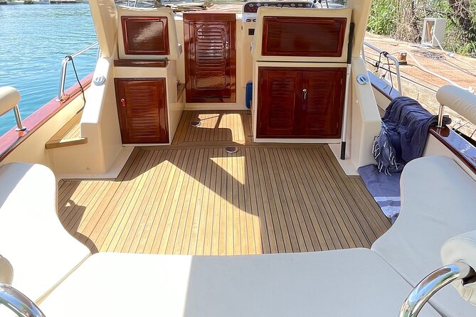 Luxury Private Boat Tour to Elaphiti Islands - Timing, weather, and what to pack for a smooth day