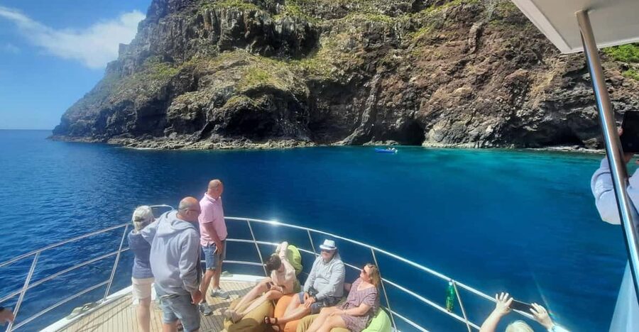 Madeira: Boat Trip with Lunch, Drinks, and Hotel Transfer - Hotel pickup to the marina: how the trip starts smoothly