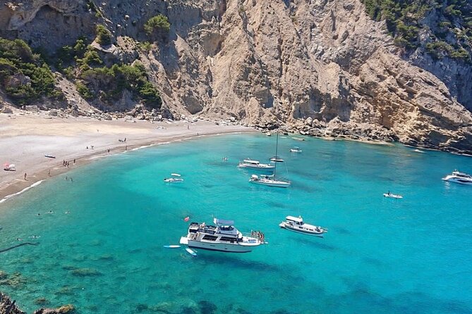 Mallorca Beach & Caves 4hr Boat Trip Drinks, Tapas, SUP & Snorkel - Port d’Alcúdia morning: the calm start that sets the tone