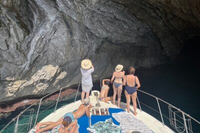 Mallorca Beach & Caves 4hr Boat Trip Drinks, Tapas, SUP & Snorkel - Coastline scenery: caves and Cap de Formentor views from the boat