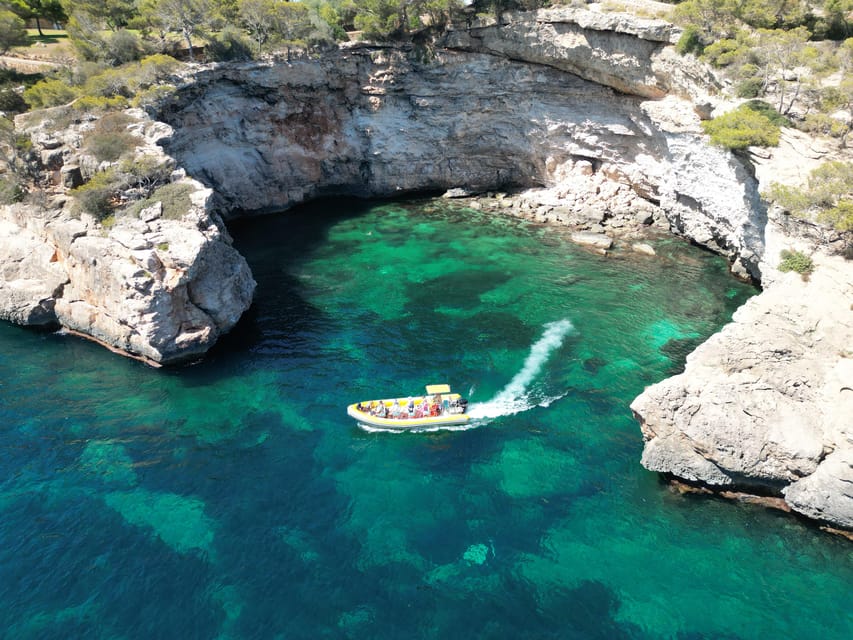 Mallorca: Caló des Moro and Cala Marmols Boat Tour - Small-Group Feel, Friendly Guides, and the Included Drink
