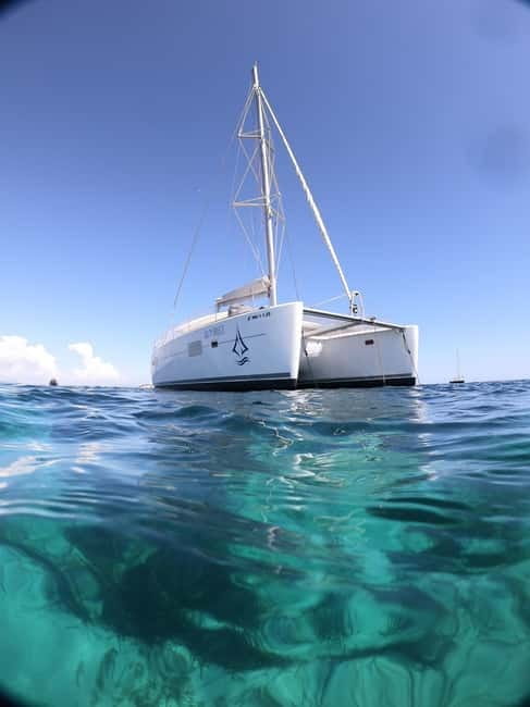 Mallorca: Catamaran Boat Tour with Tapas - The route: Malgrats Islands cruising before the big swim break