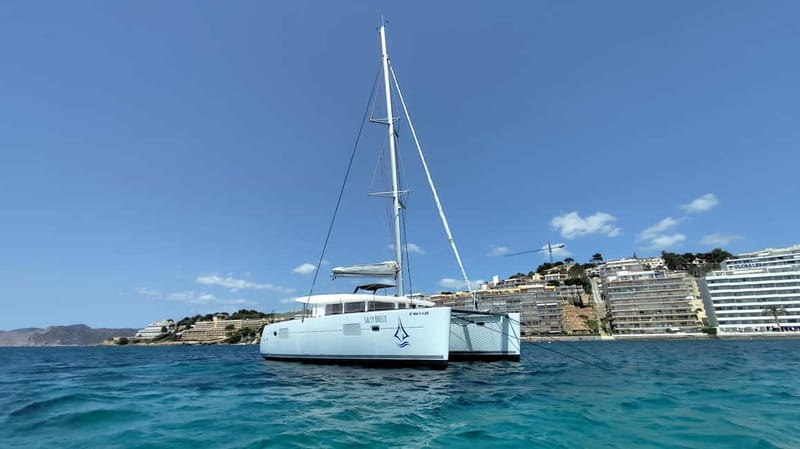 Mallorca: Catamaran Boat Tour with Tapas - Homemade tapas on deck: comfort food that feels like part of the trip