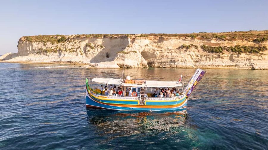 Malta: Sunset Boat Tour to St. Peter’s Pool and South Coast - Bar, music, and comfort: small touches that keep the mood right