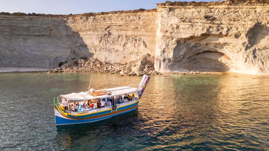 Malta: Sunset Boat Tour to St. Peter’s Pool and South Coast - Meeting the boat in Marsaskala (and what to do when you arrive)