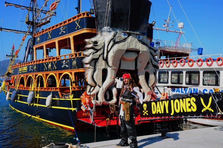 Marmaris: All-Inclusive Pirate Boat Trip with Pickup Option - Should you book the Marmaris pirate boat trip?