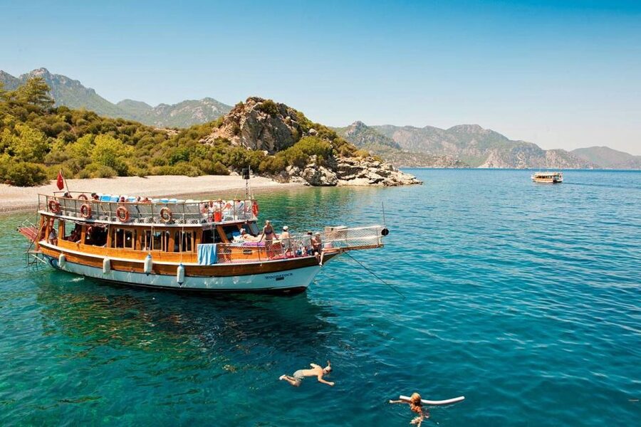 Marmaris: Boat Trip with Unlimited Drinks and BBQ Lunch - What you’re really buying for $24 in Marmaris