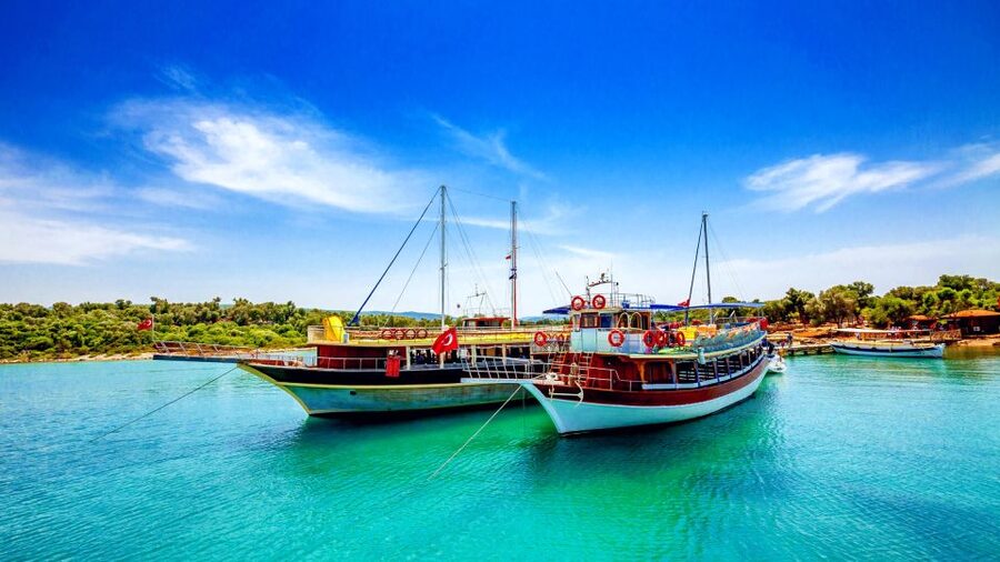 Marmaris: Cleopatra Island Boat Trip with Lunch and Transfer - Deep Blue Bay: deeper water color and a different feel