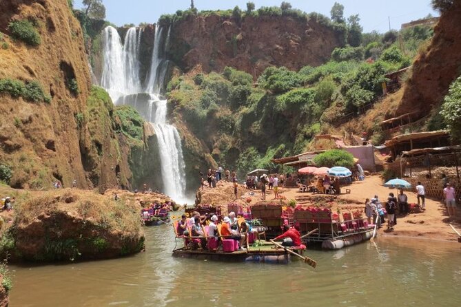 Marrakech : Ouzoud Waterfalls, Guided MountainTour & Boat Ride - The boat ride on the river: your up-close look at the falls