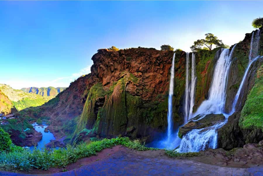 Marrakech : Ouzoud Waterfalls & Guided Tour & Boat Ride - Leaving Marrakech: The Scenic Drive Through Berber Country