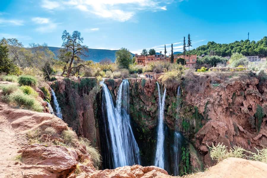 Marrakech to Ouzoud waterfalls day tour - Guide & boat ride - Apes, photos, and pacing: how to enjoy Ouzoud without feeling rushed
