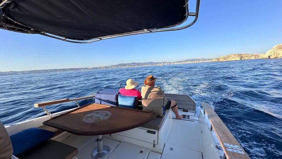 Marseille: Half-Day Boat Tour to the Calanques National Park - Small group comfort: why you’ll notice the difference