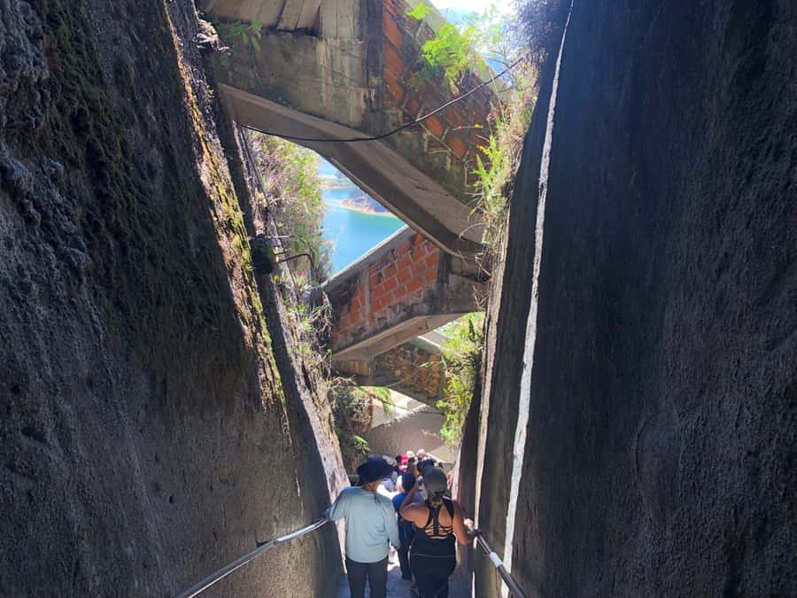 Medellín: Private Guatapé with Peñol Tickets and Boat Ride - Why the private guide changes the day
