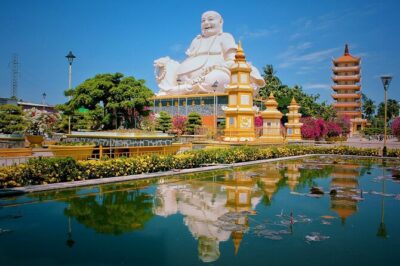 Mekong Delta Boat Tour - Vinh Trang Temple: the calm reset before the river day
