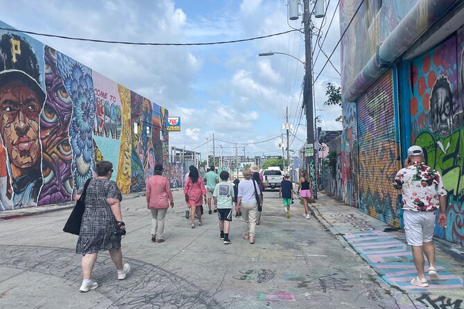 Miami All-In-One: City Sightseeing & water taxi experience - Coconut Grove and Key Biscayne: quick nature breaks from the city
