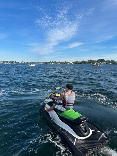 Miami Beach Jetskis + Free Boat Ride - The one-hour Miami Beach bay segment: safety briefing plus self-guided sightseeing