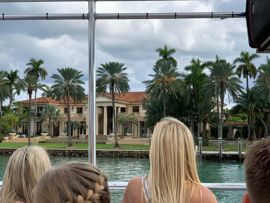 Miami: Biscayne Bay Millionaire's Row Boat Tour - Two-Level Boat Comfort: Panoramic Views, Restroom, and a Fully Stocked Bar