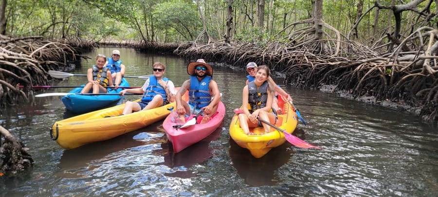 Miami: Biscayne Bay Ultimate Boat Tour with Kayak Experience - Sandspur Island: a quieter pause between water and wildlife
