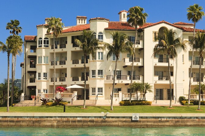 Miami Boat Tour - Celebrity Homes & Millionaire Mansions - Why Biscayne Bay is the shortcut to Millionaires Row