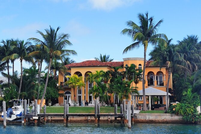 Miami Boat Tour - Celebrity Homes & Millionaire Mansions - The causeways that connect it all: MacArthur and the “private” feel of the bay