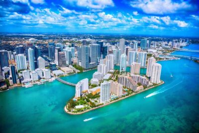 Miami: Celebrity Homes Boat Tour with Guide - Your boat setup: top deck sunshine vs lower deck comfort