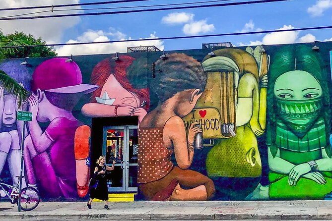 Miami City Tour and Boat Tour - Land & Sea Combo - Casa Casuarina and Wynwood Walls: Glam Meets Street Art