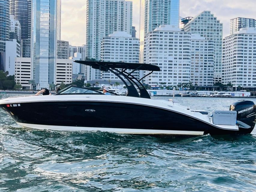 Miami: Guided Boat Tour with Champagne - The Island Chain Pass-By: San Marco, Palm, Venetian, Hibiscus