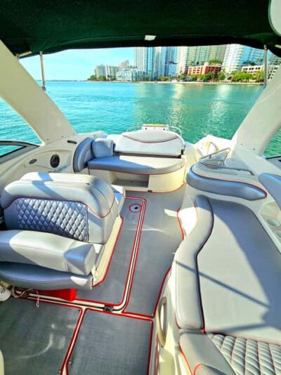 Miami: Private Boat tour with a captain - What you get on board: cooler, bathroom, Bluetooth, and lifejackets