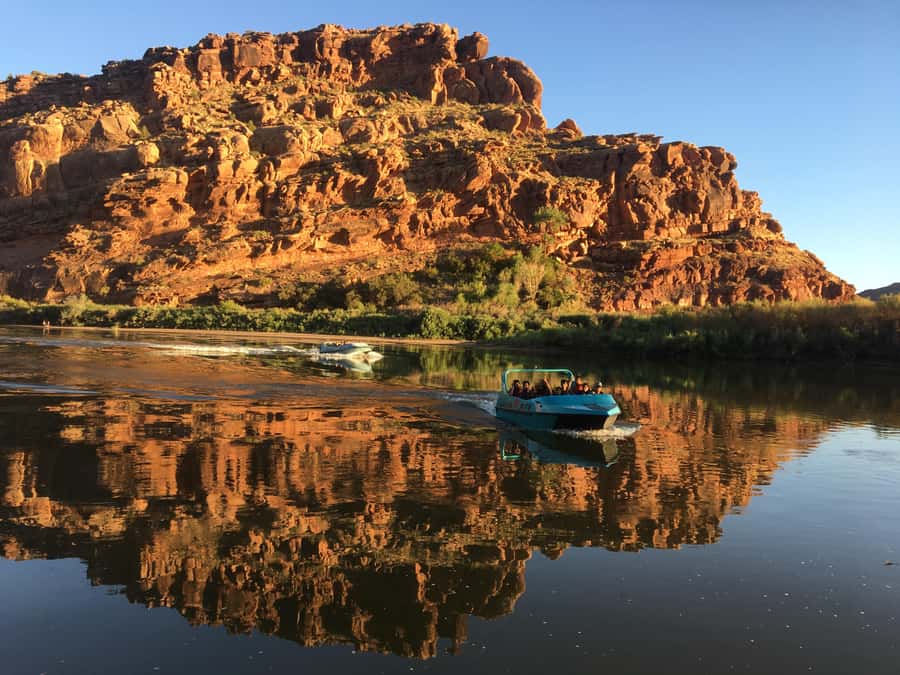 Moab: 2-Hour New Zealand style Adventure Jet Boat Tour - Red rock cliffs, hidden canyons, and wildlife chances from the water