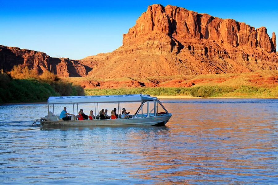 Moab: Colorado River Sunset Boat Tour with Optional Dinner - Photo-stop rhythm: arches and petroglyphs in bite-size time