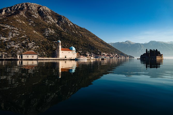Montenegro Full-Day Trip from Dubrovnik with Optional Boat Trip - Group size: big bus vs small van energy