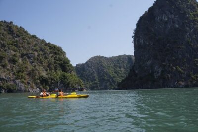 Most favorite full day boat tour with kayaking in Lan Ha bay, Ha Long bay - Floating-house fish time and onboard lunch