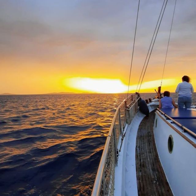 Mykonos: Sunset Boat Trip with Snacks and Drinks - Snacks, Drinks, and That Easy Evening Energy