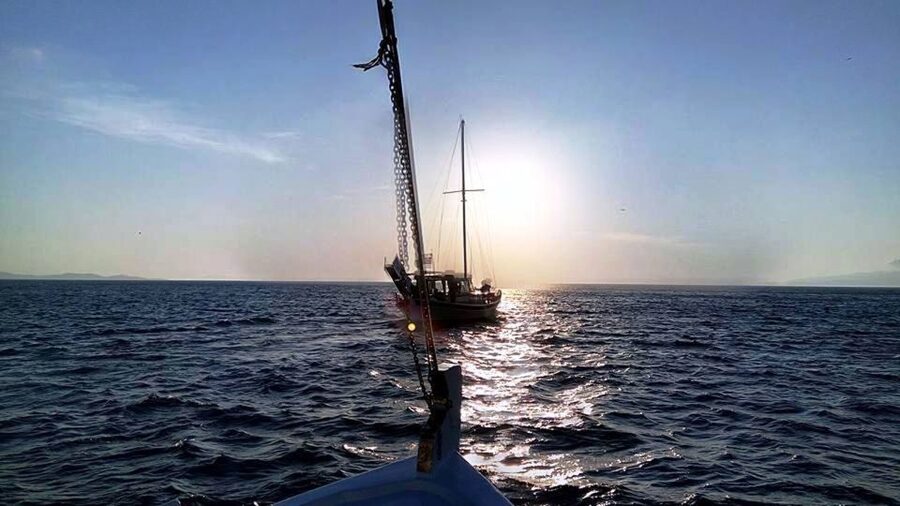 Mykonos: Sunset Boat Trip with Snacks and Drinks - Little Venice: What You’ll See and How to Enjoy It