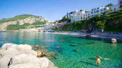 Naples: Capri Transfer with Island Boat Tour and Free Time - The guided boat tour: Faraglioni, sea caves, and what you’ll actually see